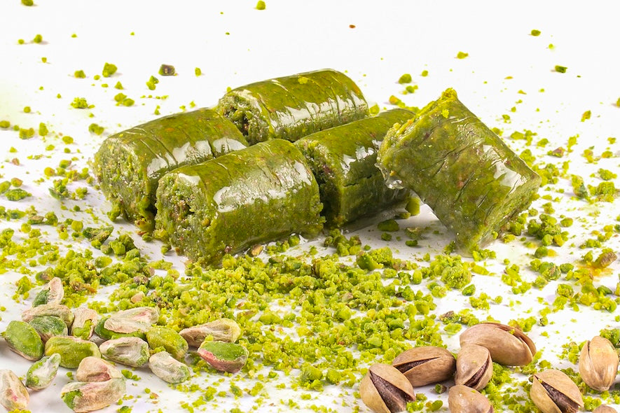 Pistachio Rolls Tray (42 pcs)