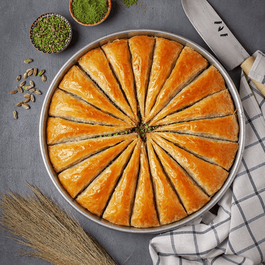 Baklava Carrot Slices Tray (20 slices)