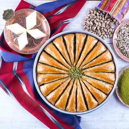 Baklava Carrot Slices Tray (20 slices)