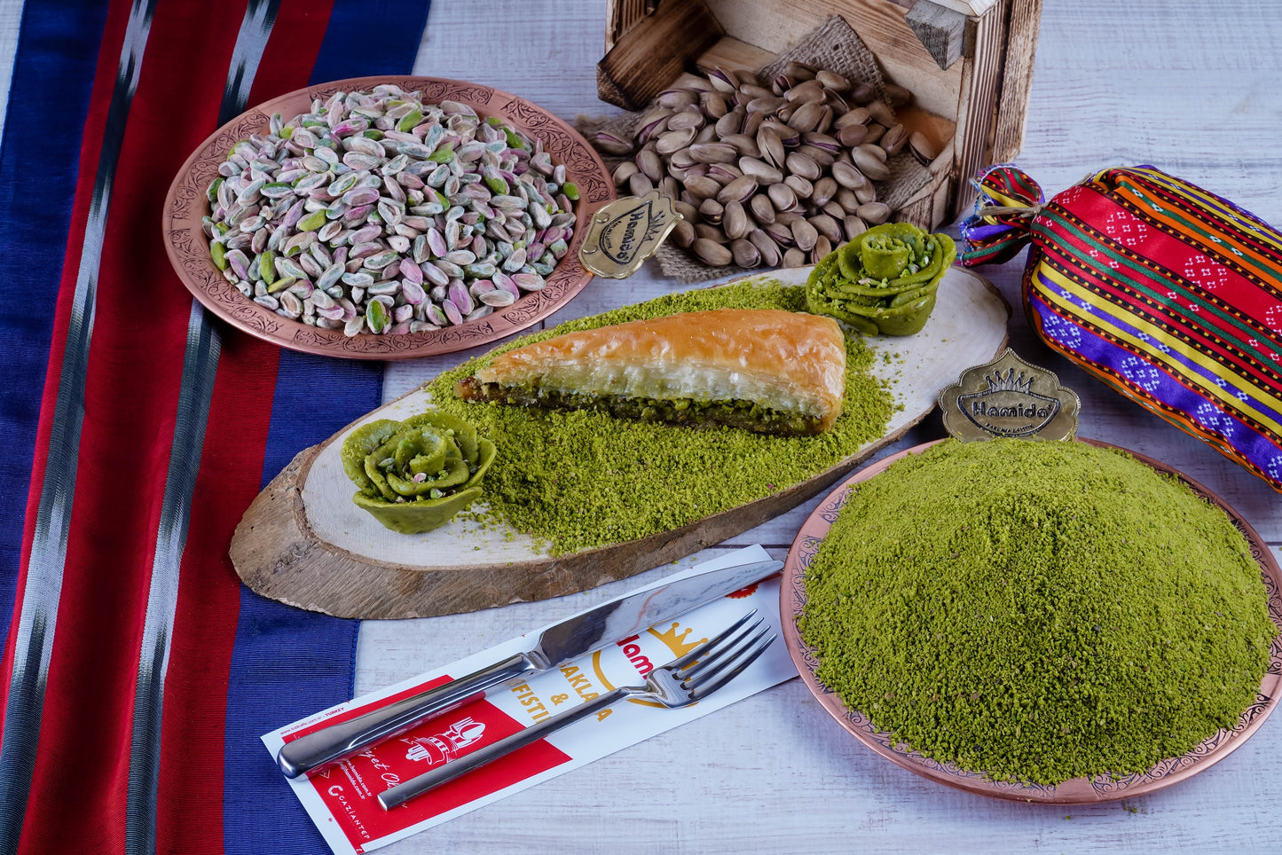 Baklava Carrot Slices Tray (20 slices)