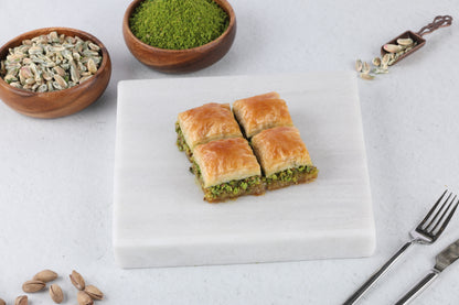 Grand Square Baklava Tray (24 pcs)