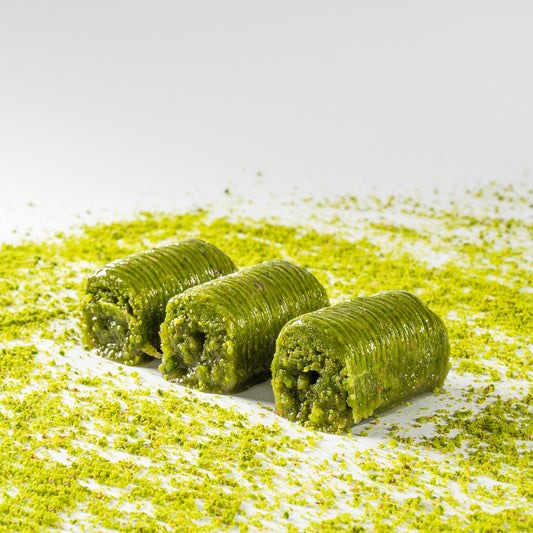 Pistachio Rolls Tray (42 pcs)